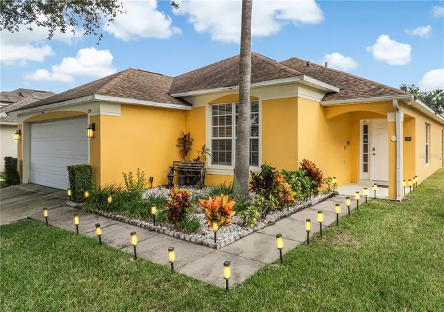 Homes for sale in Davenport, FL | 134 Langham Dr, Davenport, FL 33897 | MLS# O6348600
