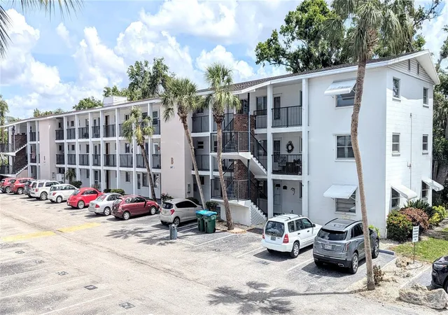 1st image of 5855 Palm Ln #B21, Bradenton, FL 34207 | MLS# A4666850