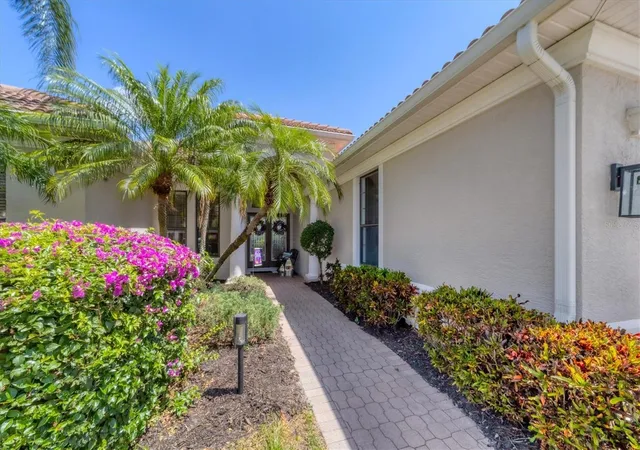 5th image of 13853 Siena Loop, Lakewood Ranch, FL 34202 | MLS# A4666855