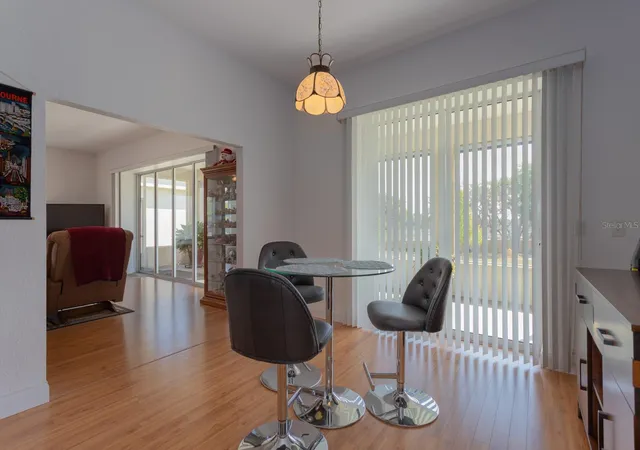 5th image of 11395 Se 108Th Terrace Rd, Belleview, FL 34420 | MLS# OM710581