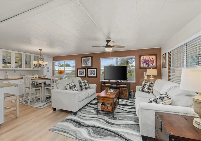 3rd image of 288 Salem Ave #3, Palm Harbor, FL 34684 | MLS# TB8433132