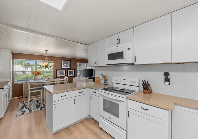 2nd image of 288 Salem Ave #3, Palm Harbor, FL 34684 | MLS# TB8433132