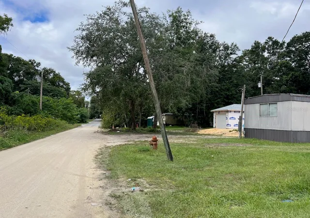 Photo 2 of Land for sale at 000 Ne 40Th Pl, Williston, FL 32696 | MLS# OM710583 | Listing updated on 2026-10-02