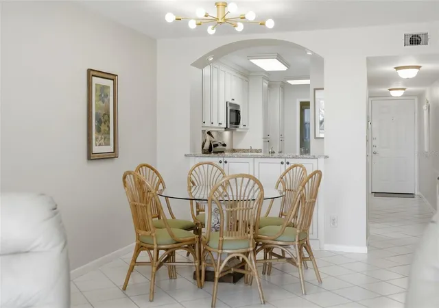Homes for sale in St. Petersburg, FL | 6021 Bahia Del Mar Cir, St. Petersburg, FL 33715