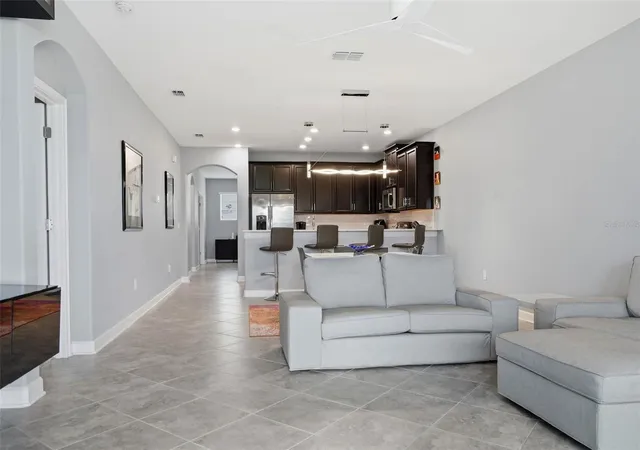 Photo 4 of Condo for sale at 8984 Azalea Sands Ln #8984, Davenport, FL 33896 | MLS# TB8433264 | Listing updated on 2026-10-21