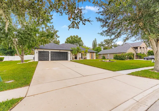 Photo 2 of Single family home for sale at 1670 Taylor Ridge Loop, Kissimmee, FL 34744 | MLS# S5135712 | Listing updated on 2026-06-08