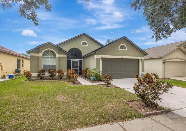 Photo 1 of Single family home for sale at 6923 Waterbrook Ct, Gibsonton, FL 33534 | MLS# TB8433404 | Listing updated on 2026-09-12