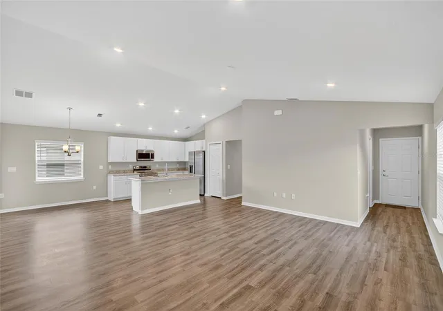 Photo 3 of Single family home for sale at 1047 Aruba Ave, Mulberry, FL 33860 | MLS# TB8433458 | Listing updated on 2026-10-01