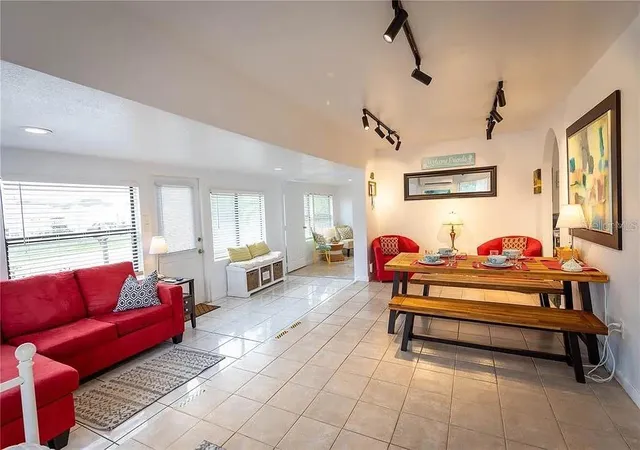 2nd image of 839 3rd St N, Safety Harbor, FL 34695 | MLS# TB8433516