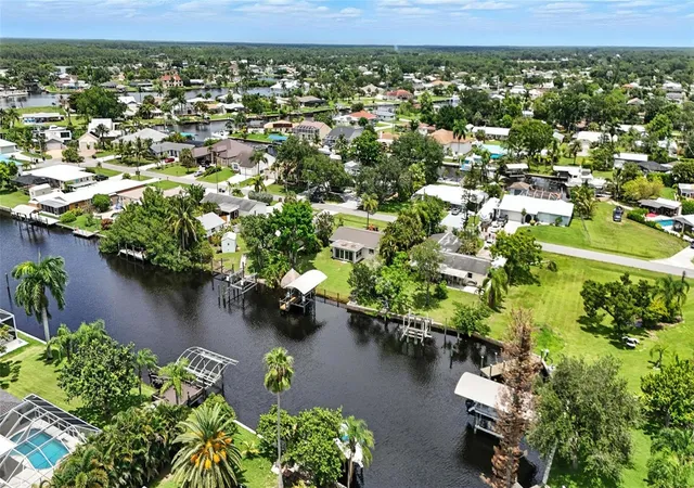 43rd image of 2131 Saint Croix Ave, Fort Myers, FL 33905 | MLS# C7515703