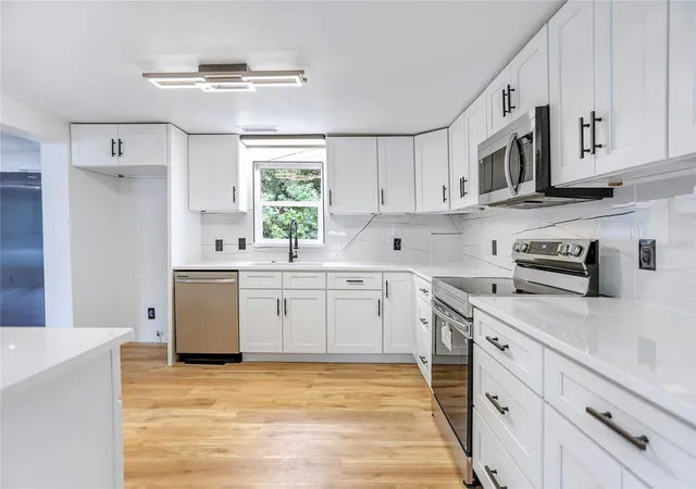 Photo 4 of Single family home for sale at 1920 Baxter Ave, Orlando, FL 32806 | MLS# O6349178 | Listing updated on 2026-09-08