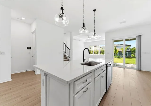 5th image of 5282 Wolf Creek Dr, Apollo Beach, FL 33572 | MLS# TB8433844