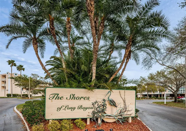 Homes for sale in Saint Petersburg, FL | 6450 Shoreline Dr #9203, Saint Petersburg, FL 33708 | MLS# TB8433846
