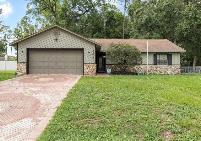 Photo 1 of Single family home for sale at 3475 Ne 43rd Place, Ocala, FL 34479 | MLS# TB8433893 | Listing updated on 2026-09-03