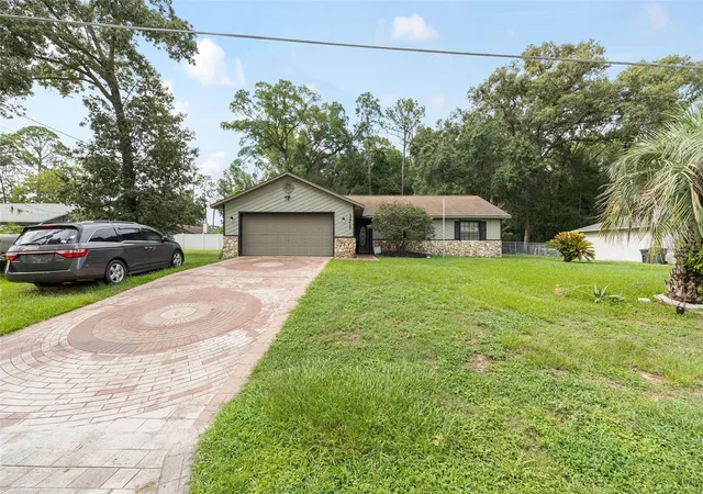 Photo 2 of Single family home for sale at 3475 NE 43rd Place, Ocala, FL 34479 | MLS# TB8433893 | Listing updated on 2026-09-03