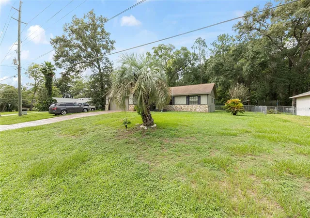 Photo 3 of Single family home for sale at 3475 NE 43rd Place, Ocala, FL 34479 | MLS# TB8433893 | Listing updated on 2026-09-03