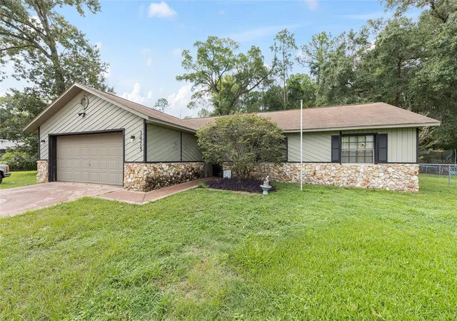Photo 4 of Single family home for sale at 3475 NE 43rd Place, Ocala, FL 34479 | MLS# TB8433893 | Listing updated on 2026-09-03