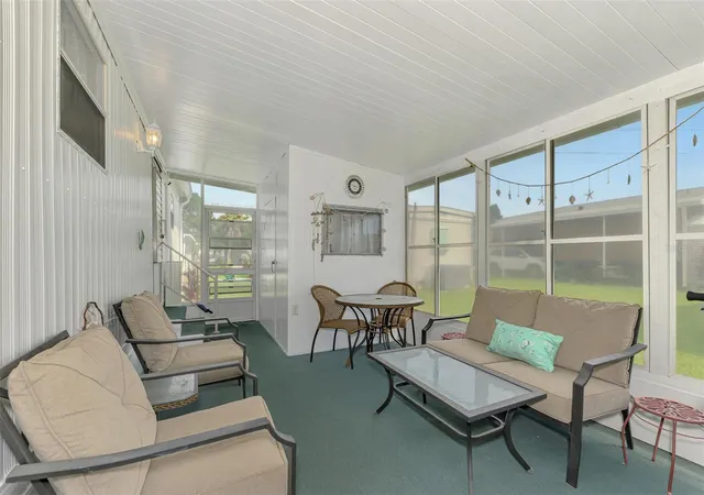 Photo 4 of Manufactured home for sale at 259 Inner Dr E, Venice, FL 34285 | MLS# A4667170 | Listing updated on 2026-10-07