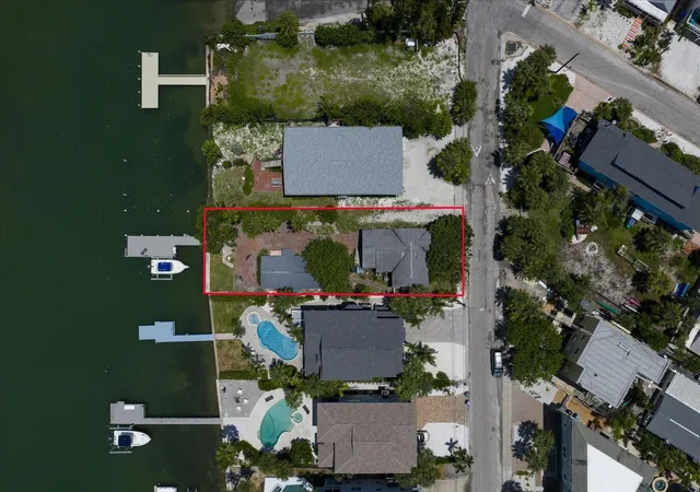 4th image of 8405 Bayshore Dr, Treasure Island, FL 33706 | MLS# TB8433920