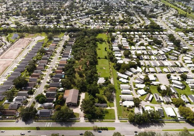 Photo 4 of Land for sale at 6250 Pershing Ave, Orlando, FL 32822 | MLS# O6349285 | Listing updated on 2026-09-16