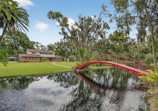 3rd image of 1502 Azalea St, Plant City, FL 33563 | MLS# TB8434025