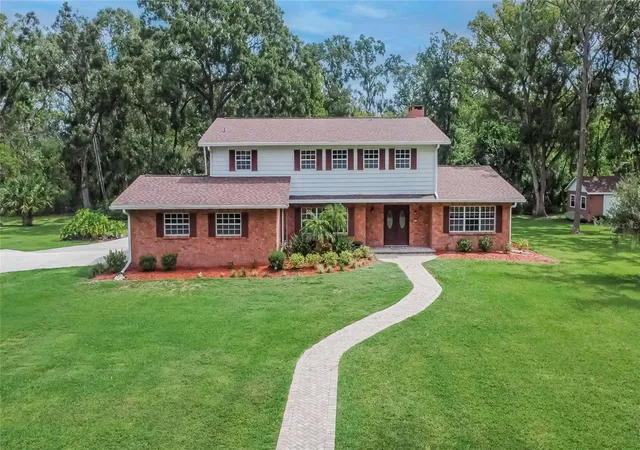 4th image of 1502 Azalea St, Plant City, FL 33563 | MLS# TB8434025