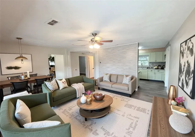 Photo 3 of Single family home for sale at 512 Green Cir, Fort Meade, FL 33841 | MLS# TB8434040 | Listing updated on 2026-10-06