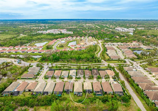 Photo 4 of Single family home for sale at 5416 Hope Sound Cir, Sarasota, FL 34238 | MLS# A4667217 | Listing updated on 2026-08-17
