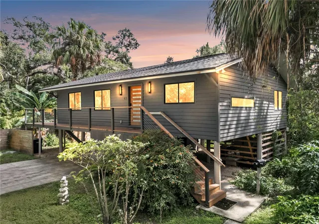 3rd image of 43 Hamilton Heath Dr, Tampa, FL 33604 | MLS# TB8434105