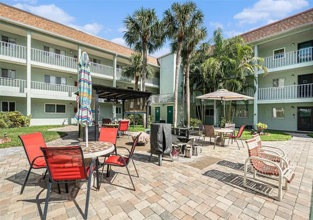 Listing Photo 2 - Condo for sale in building located at 801 83Rd Ave N, St. Petersburg, FL 33702 - Unit #127