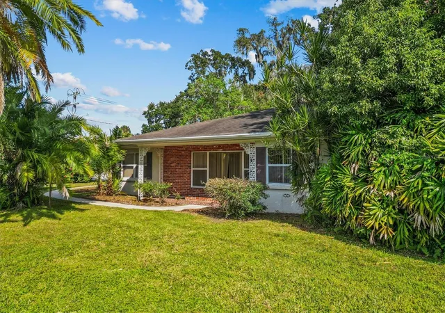 5th image of 225 Lake Hollingsworth Dr, Lakeland, FL 33803 | MLS# TB8434372