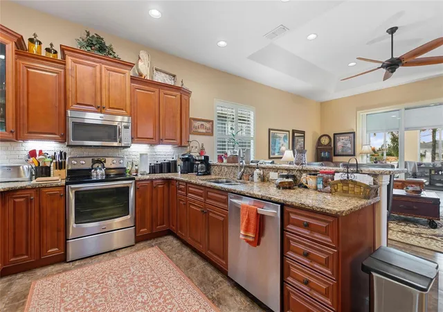 3rd image of 548 Narrow Pond Rd, Polk City, FL 33868 | MLS# L4956346