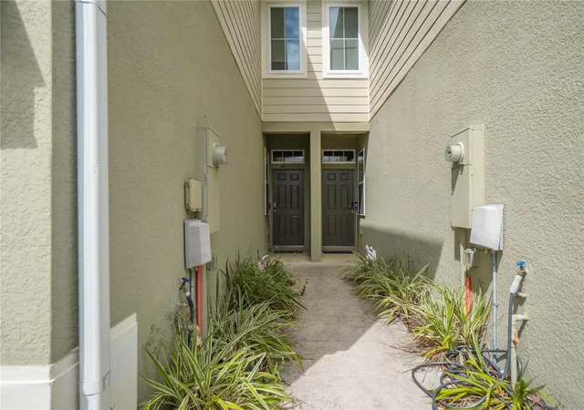 5th image of 2208 Laceflower Dr, Brandon, FL 33510 | MLS# W7879579