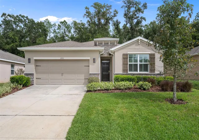Photo 1 of Single family home for sale at 12735 Eastpointe Dr, Dade City, FL 33525 | MLS# TB8434592 | Listing updated on 2026-09-02