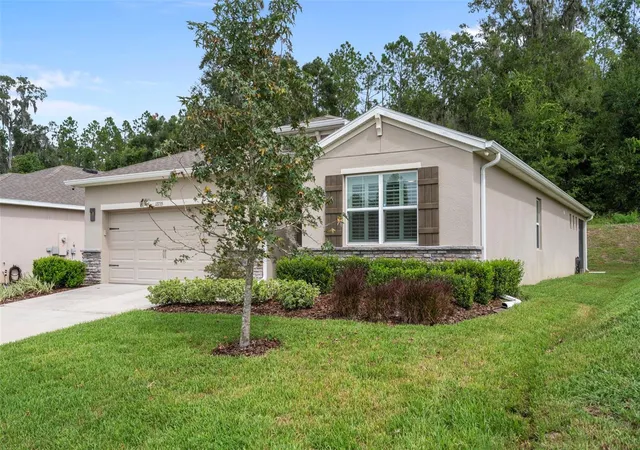 Photo 3 of Single family home for sale at 12735 Eastpointe Dr, Dade City, FL 33525 | MLS# TB8434592 | Listing updated on 2026-09-02