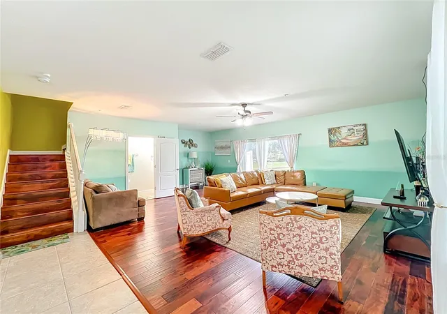 3rd image of 10100 Green Branch Ct, Orlando, FL 32825 | MLS# O6349816