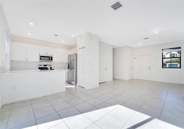 3rd image of 28517 Sw 134Th Ave, Homestead, FL 33033 | MLS# O6349845