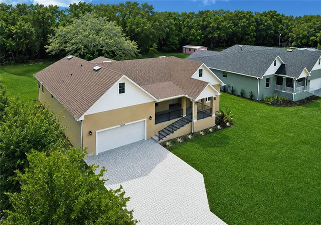 Photo 3 of Single family home for sale at 12500 Green Oak Ln, Dade City, FL 33525 | MLS# TB8434698 | Listing updated on 2026-08-09