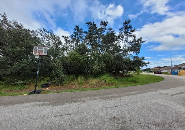 Photo 3 of Land for sale at 1946 Manatee Ct, Kissimmee, FL 34759 | MLS# OM710859 | Listing updated on 2026-10-16