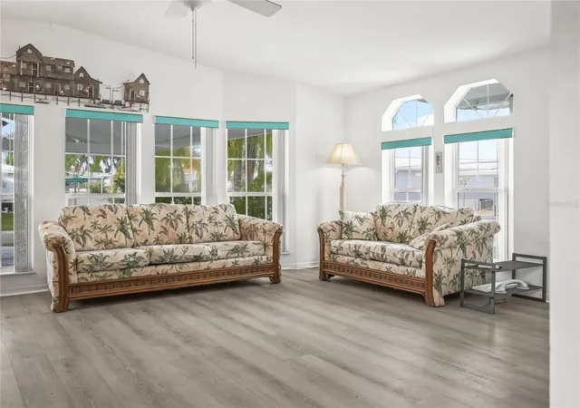 Photo 3 of Manufactured home for sale at 37 Silver Doctor Ln, Lake Wales, FL 33898 | MLS# P4936565 | Listing updated on 2026-08-24