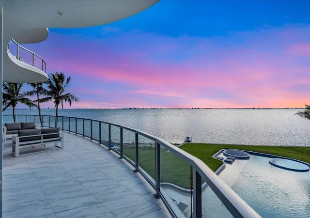 4th image of 4035 Bay Shore Rd, Sarasota, FL 34234 | MLS# A4667415