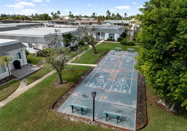 Homes for sale in Bradenton, FL | 9612 Santa Maria Court, Bradenton, FL 34210 | Houzeo