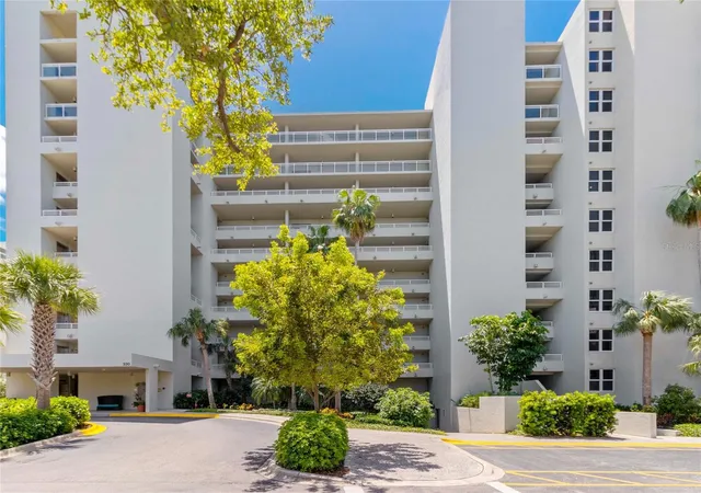 2nd image of 230 Sands Point Rd #3205, Longboat Key, FL 34228 | MLS# A4667440