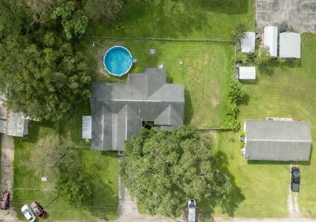 3rd image of 18160 Spangler Ave, Brooksville, FL 34604 | MLS# W7879614