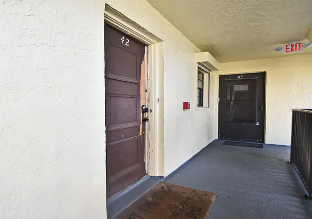 4th image of 4570 Ocean Bch Blvd, Cocoa Beach, FL 32931