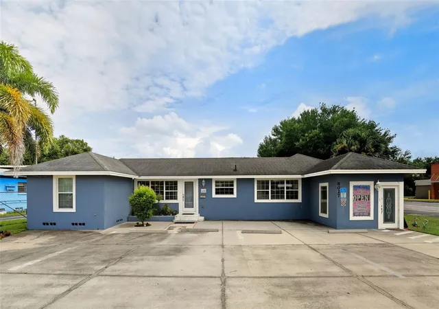 Photo 1 of Single family home for sale at 8027 S Orange Ave, Orlando, FL 32809 | MLS# O6350093 | Listing updated on 2026-05-21