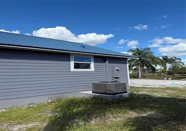 5th image of 103 S Rogers Ave, Arcadia, FL 34266 | MLS# A4667514