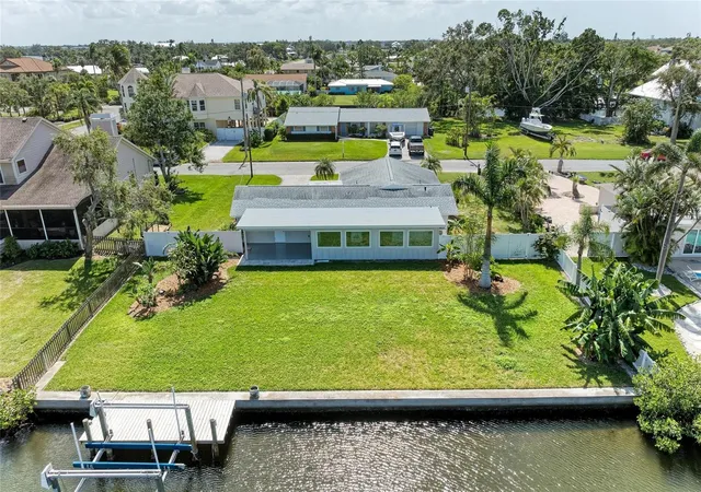 1st image of 4412 Dolphin Ln, Palmetto, FL 34221 | MLS# A4667535