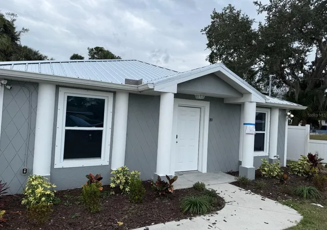 3rd image of 89 W Imogene St, Arcadia, FL 34266 | MLS# A4667542