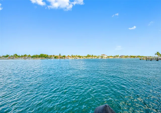Photo 3 of Townhouse for sale at 8575 Sunset Ct, Treasure Island, FL 33706 | MLS# TB8435164 | Listing updated on 2026-10-03